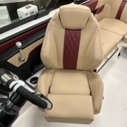 2024 Mastercraft XT20 - Midnite Black/Sangria Flake